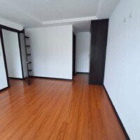 Thumbnail for the listing's main image